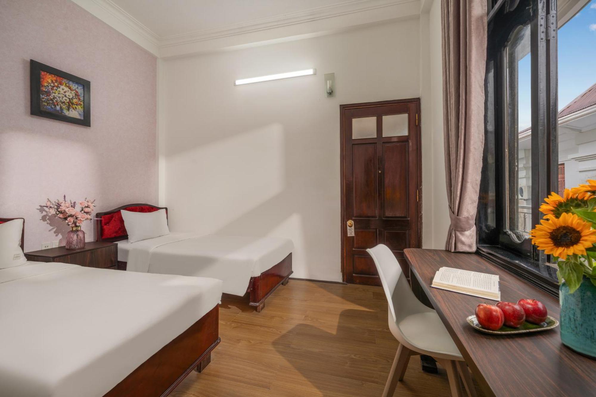Kly Hotel Hue Exterior foto