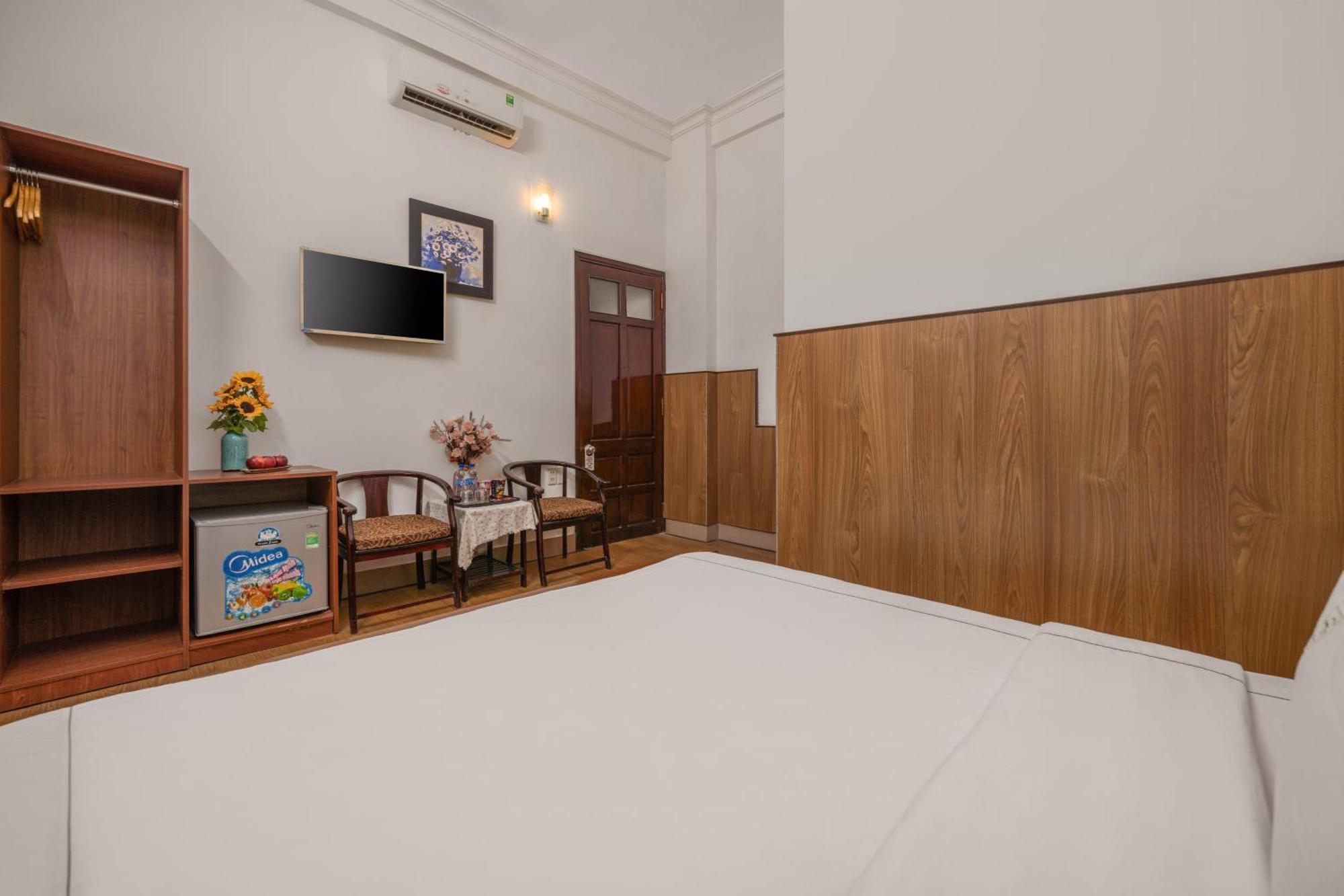 Kly Hotel Hue Exterior foto