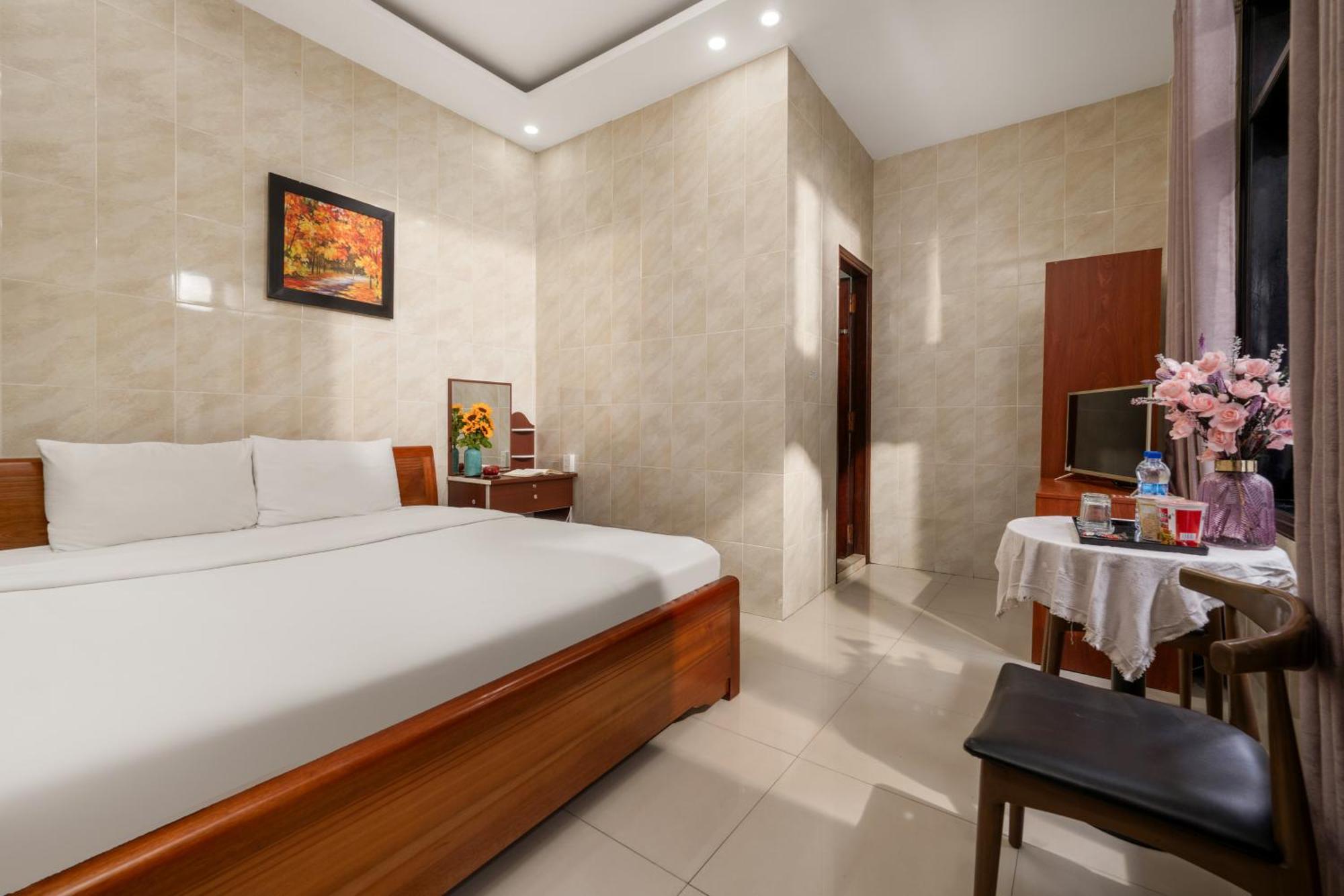Kly Hotel Hue Exterior foto